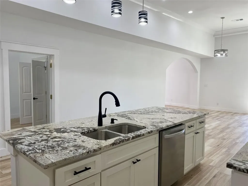 11351 Hilltop Road Argyle TX 76226