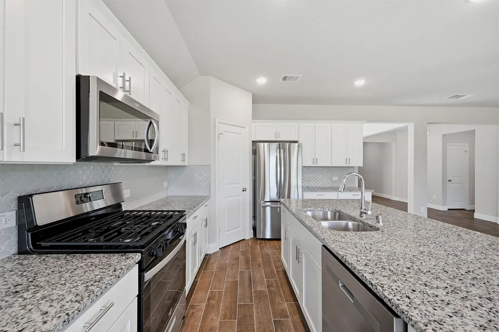 425 Hoot Owl Hill Celina TX 75009