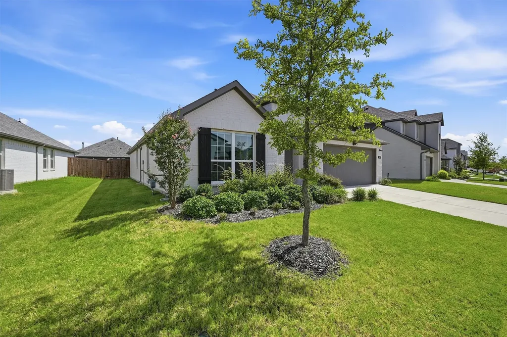 425 Hoot Owl Hill Celina TX 75009