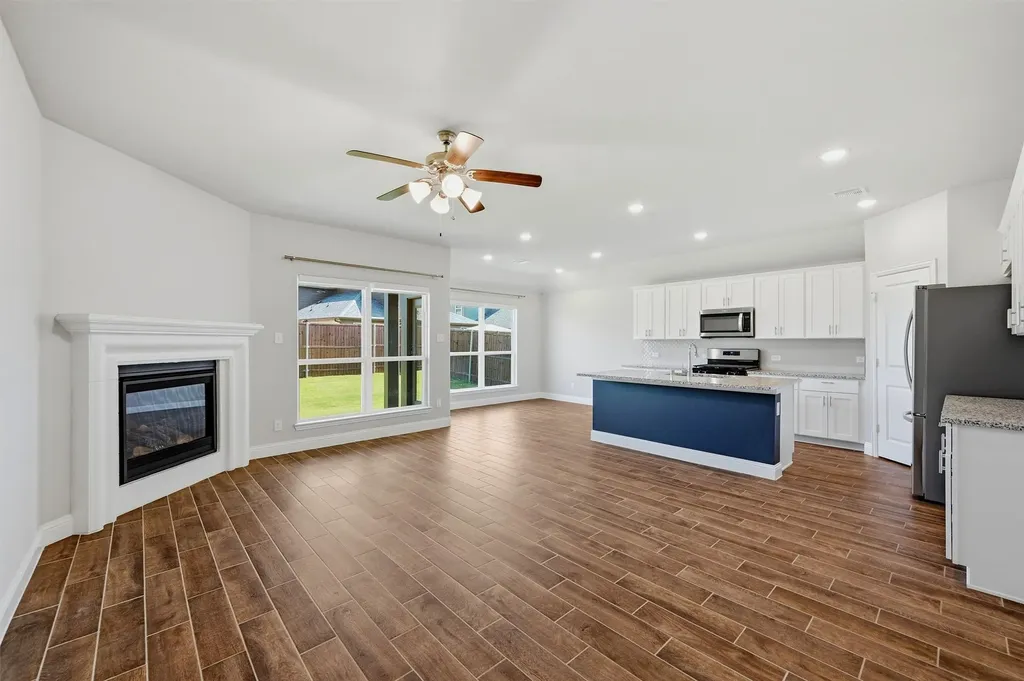 425 Hoot Owl Hill Celina TX 75009
