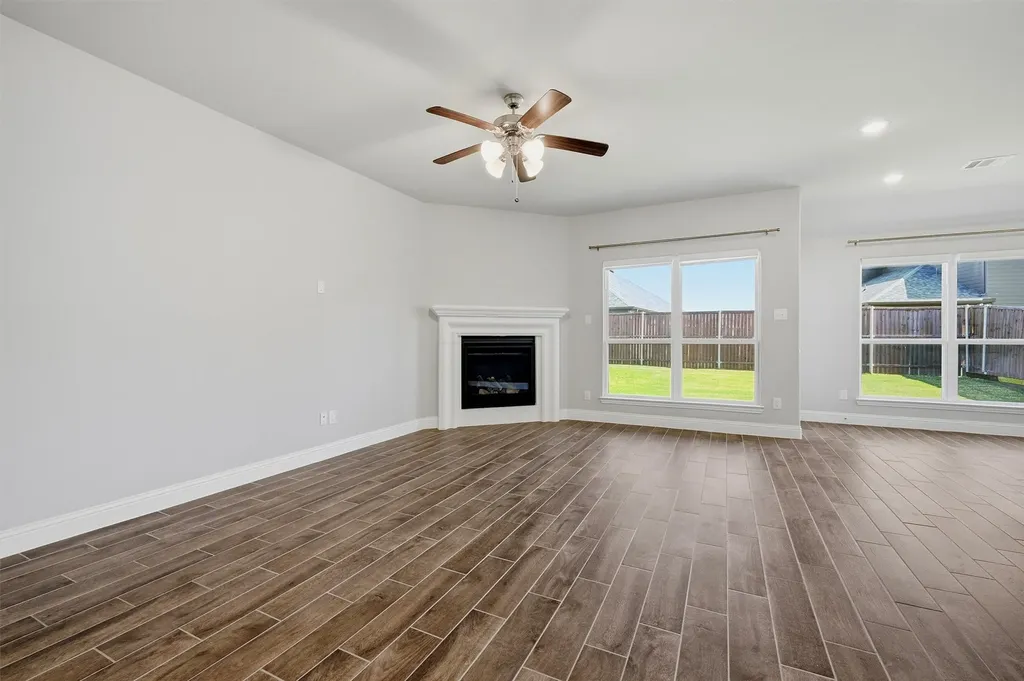 425 Hoot Owl Hill Celina TX 75009