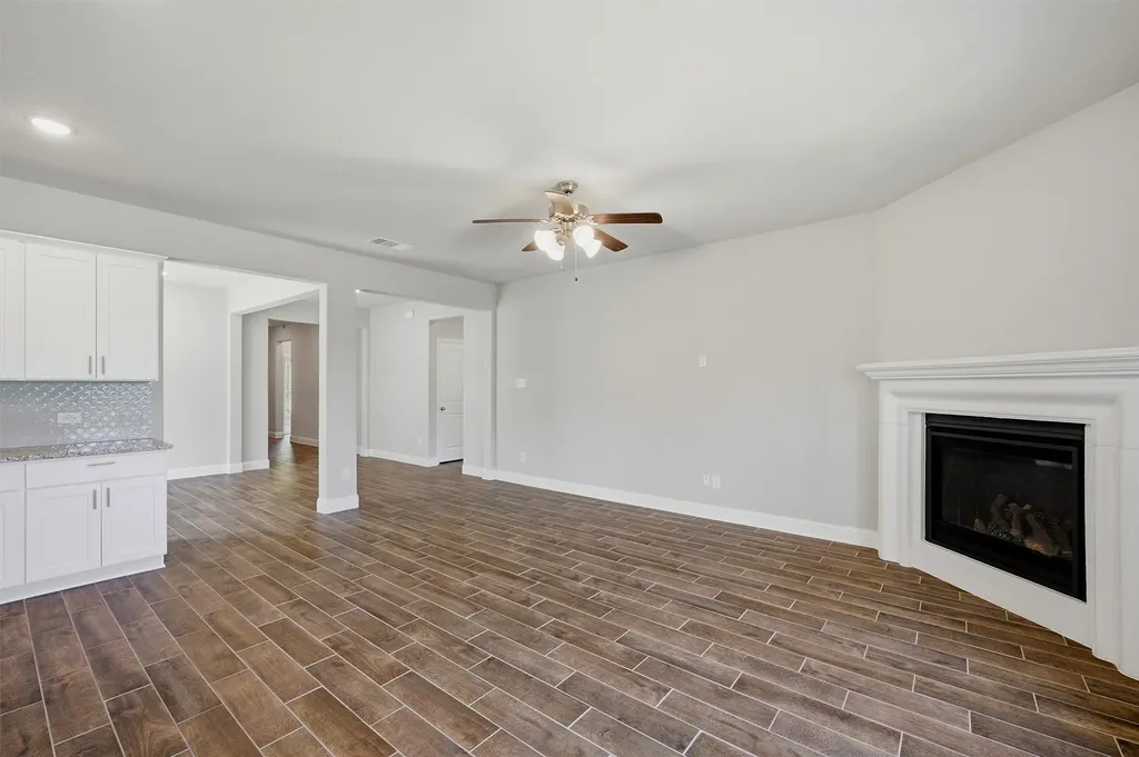 425 Hoot Owl Hill Celina TX 75009