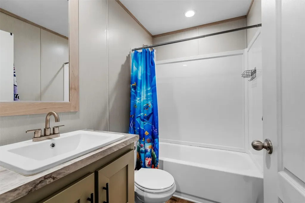 5004 Apache Court Fort Worth TX 76119
