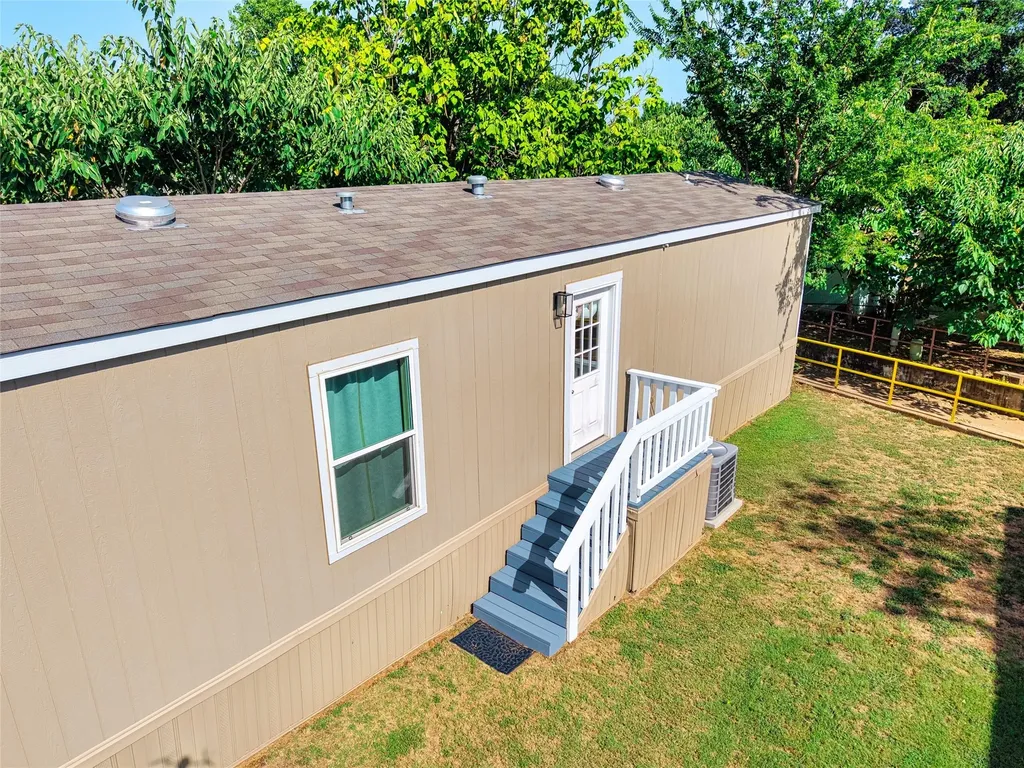 5004 Apache Court Fort Worth TX 76119