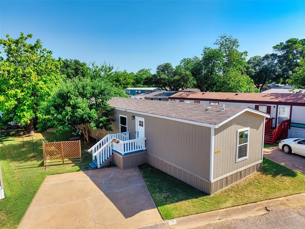 5004 Apache Court Fort Worth TX 76119
