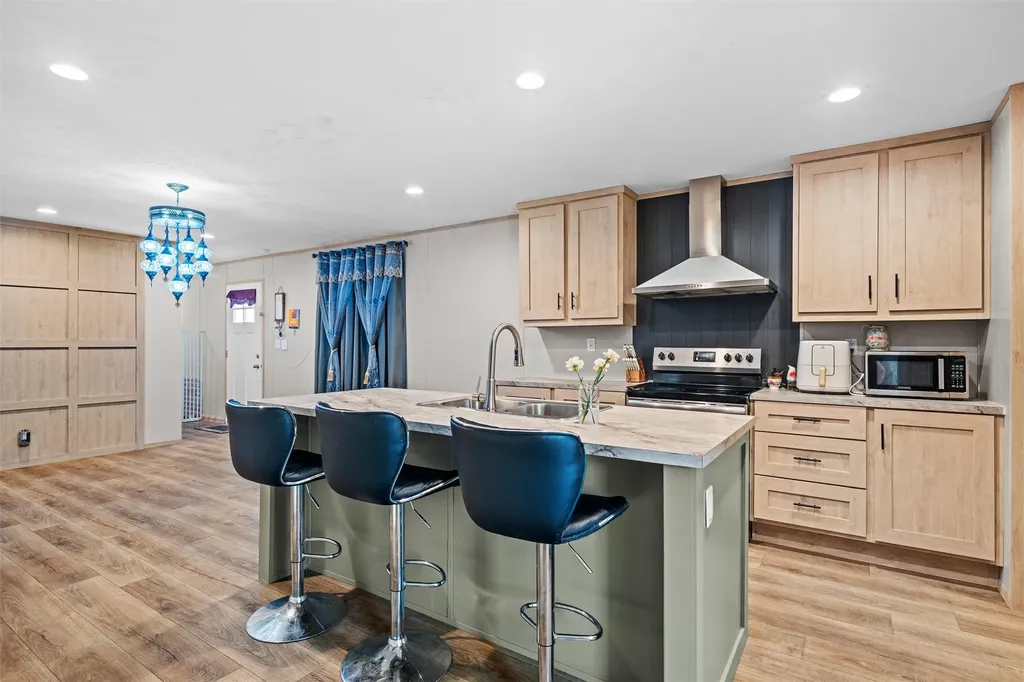 5004 Apache Court Fort Worth TX 76119