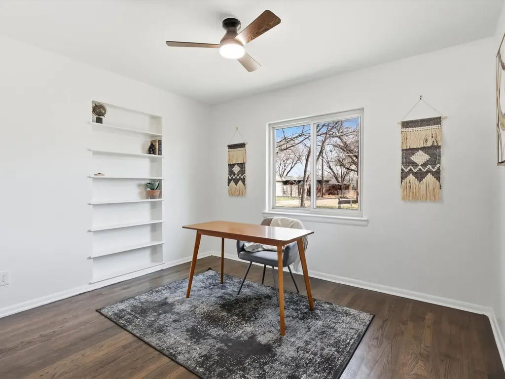 10322 Pinecrest Drive Dallas TX 75228