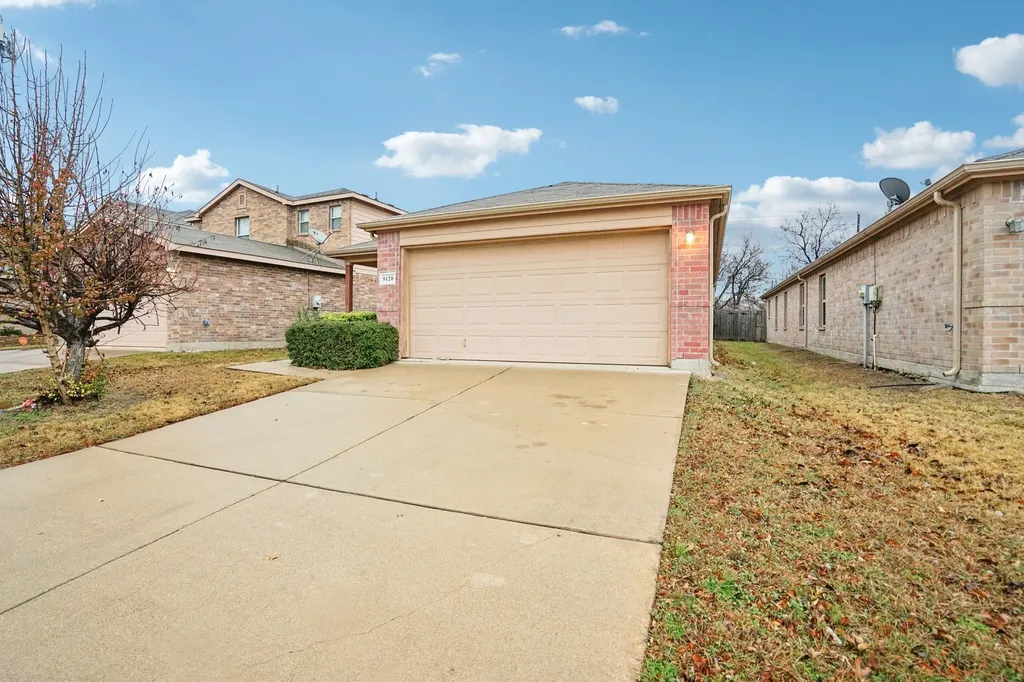 9120 Sun Haven Way Fort Worth TX 76244