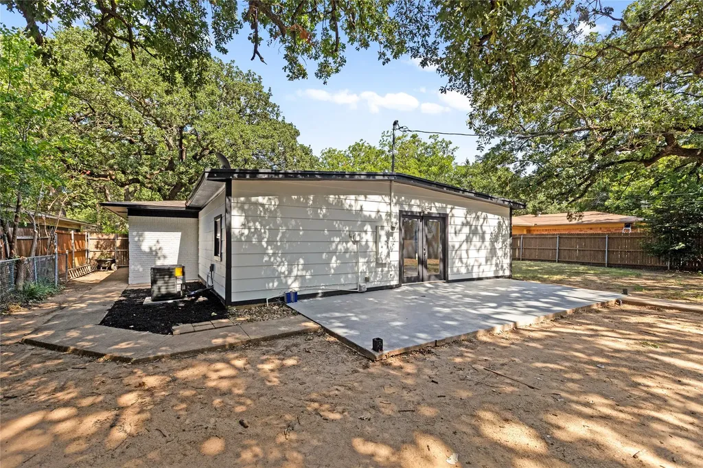 1008 Ross Trail Arlington TX 76012