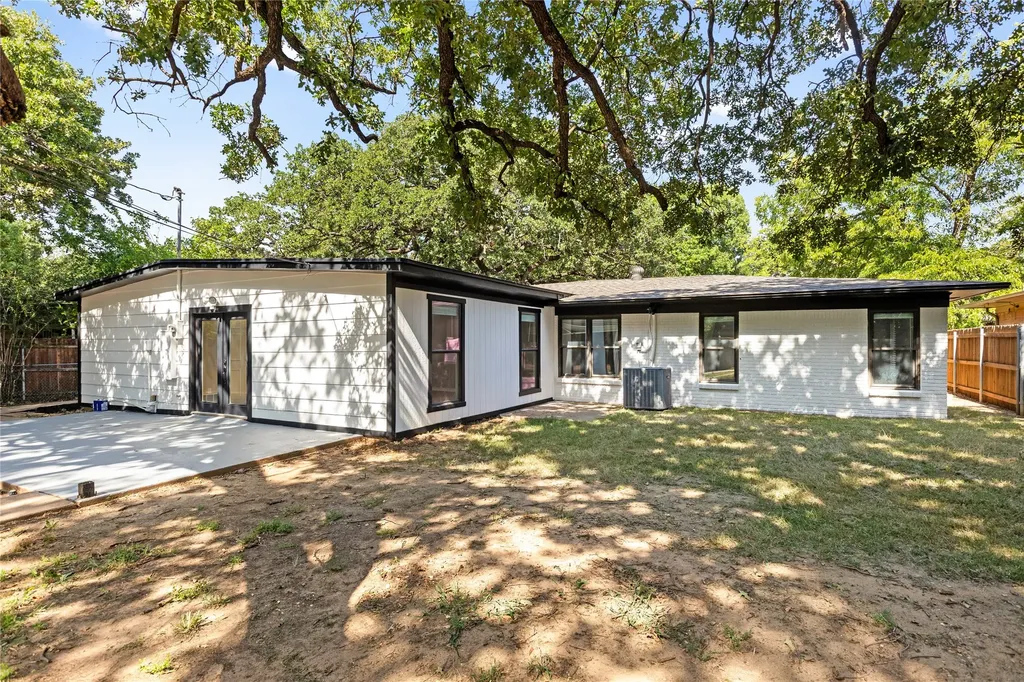 1008 Ross Trail Arlington TX 76012