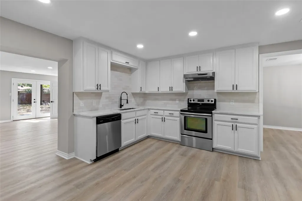 1008 Ross Trail Arlington TX 76012