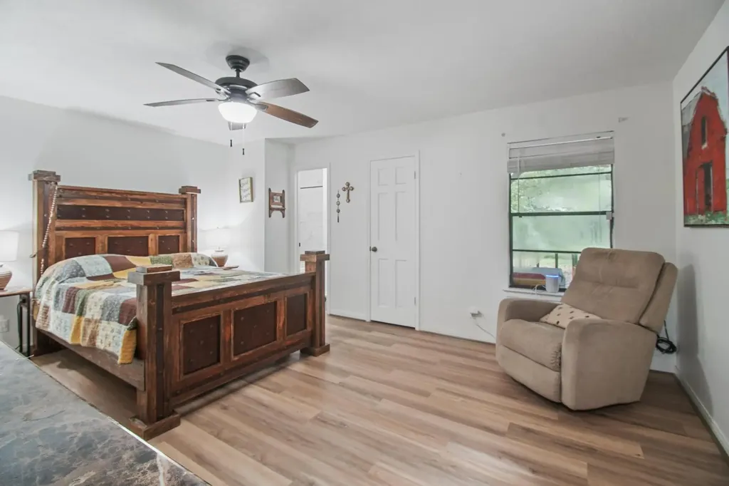 19359 Forest Road 219 Richards TX 77873