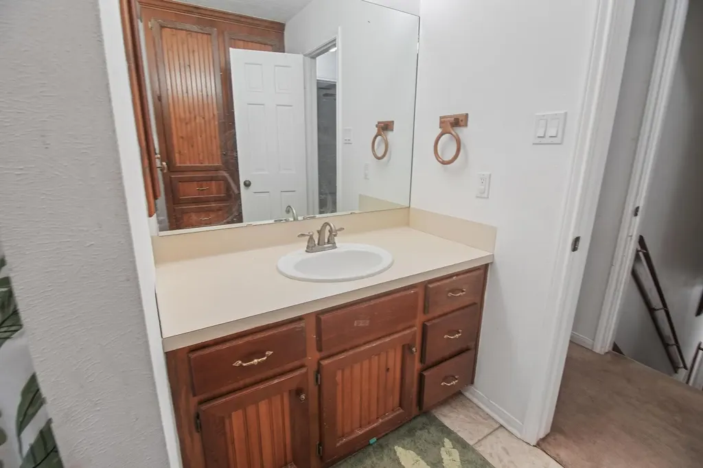 19359 Forest Road 219 Richards TX 77873
