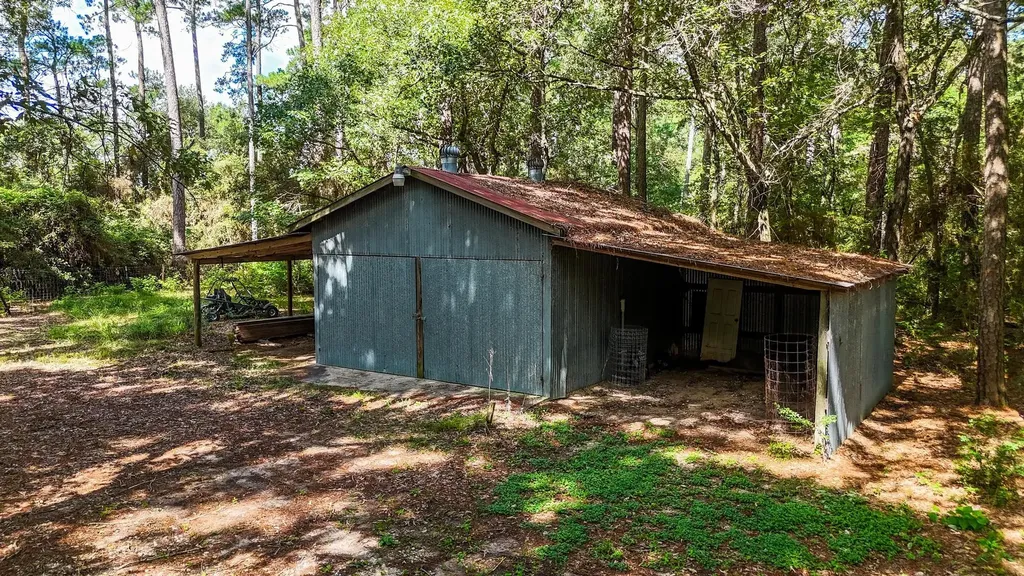 19359 Forest Road 219 Richards TX 77873