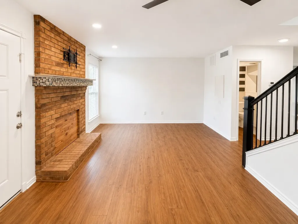 2240 Colony Court Dallas TX 75235