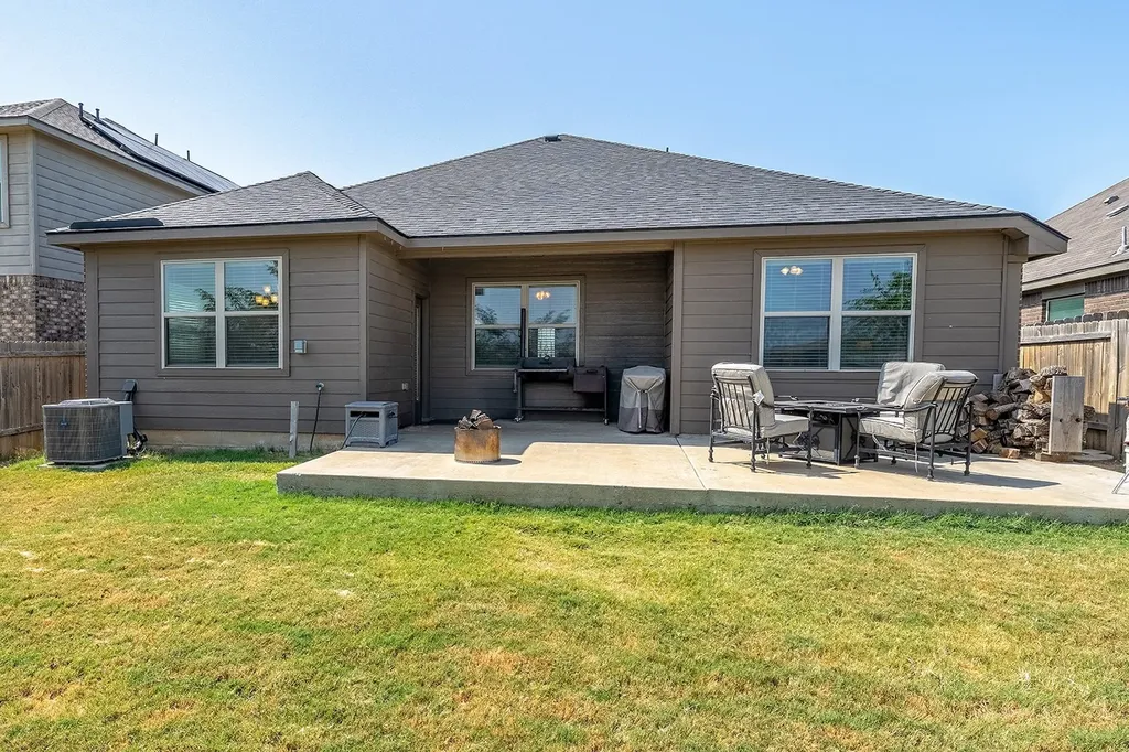 5017 Beaver Creek Avenue Denton TX 76207