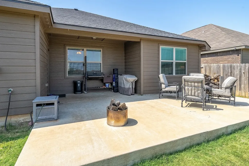 5017 Beaver Creek Avenue Denton TX 76207