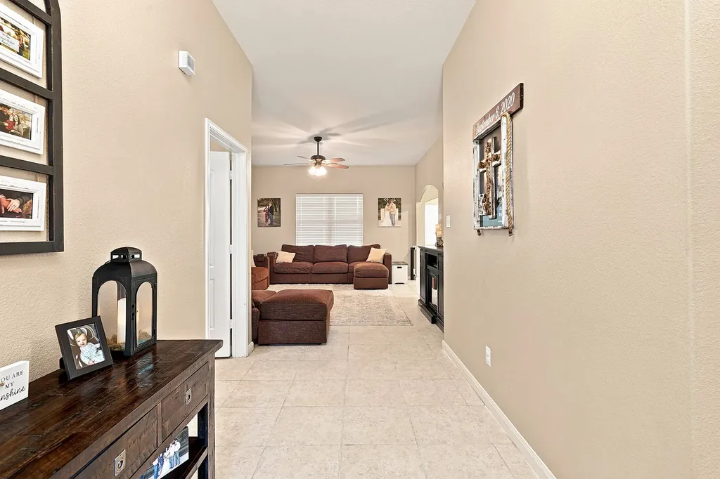 5017 Beaver Creek Avenue Denton TX 76207