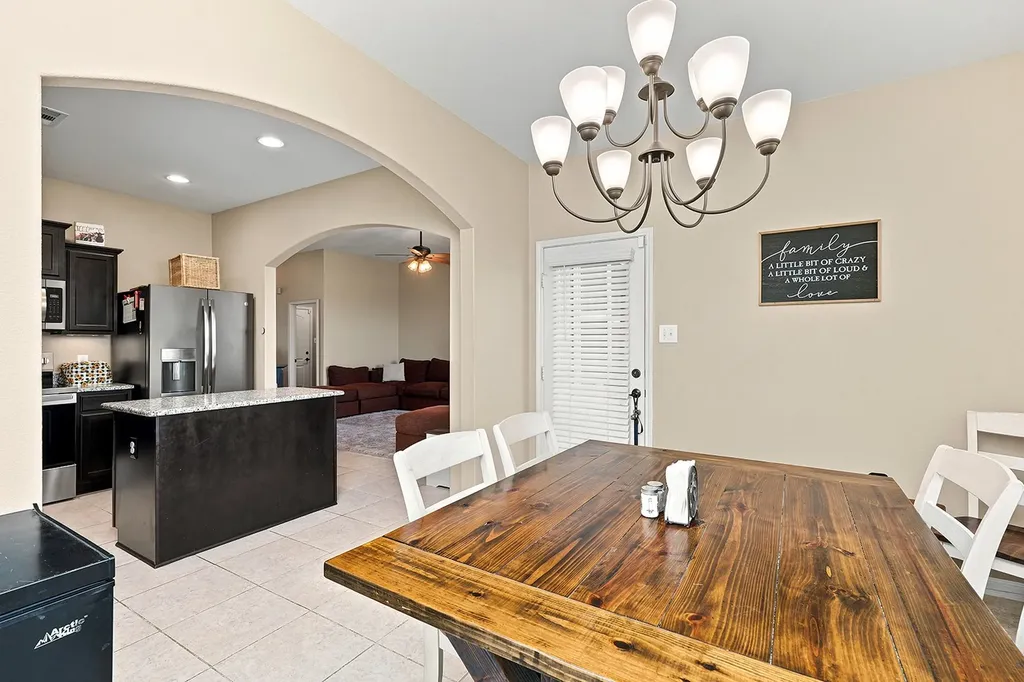 5017 Beaver Creek Avenue Denton TX 76207