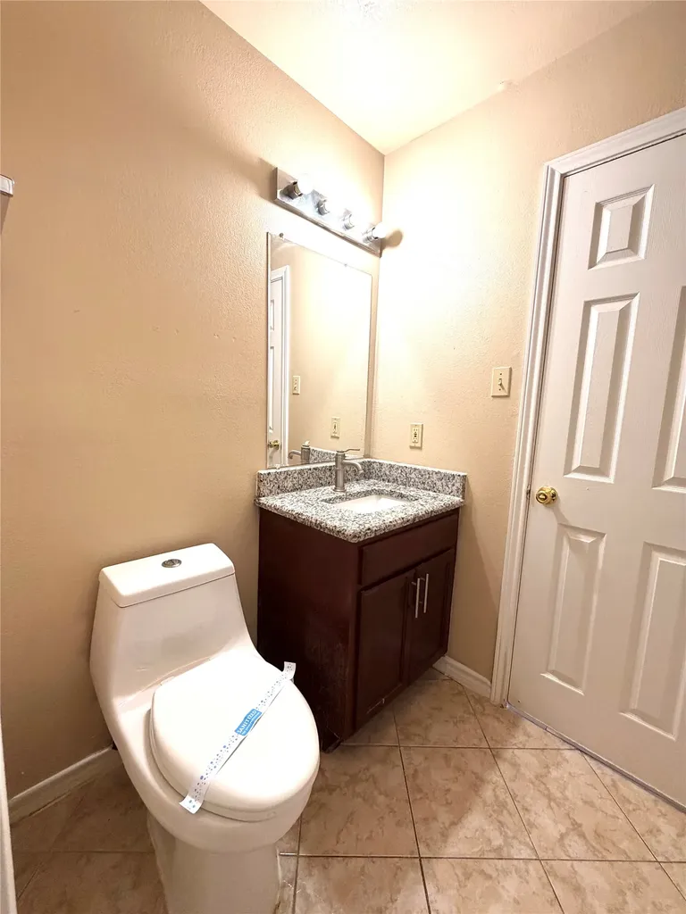 2616 18th Street W Irving TX 75060