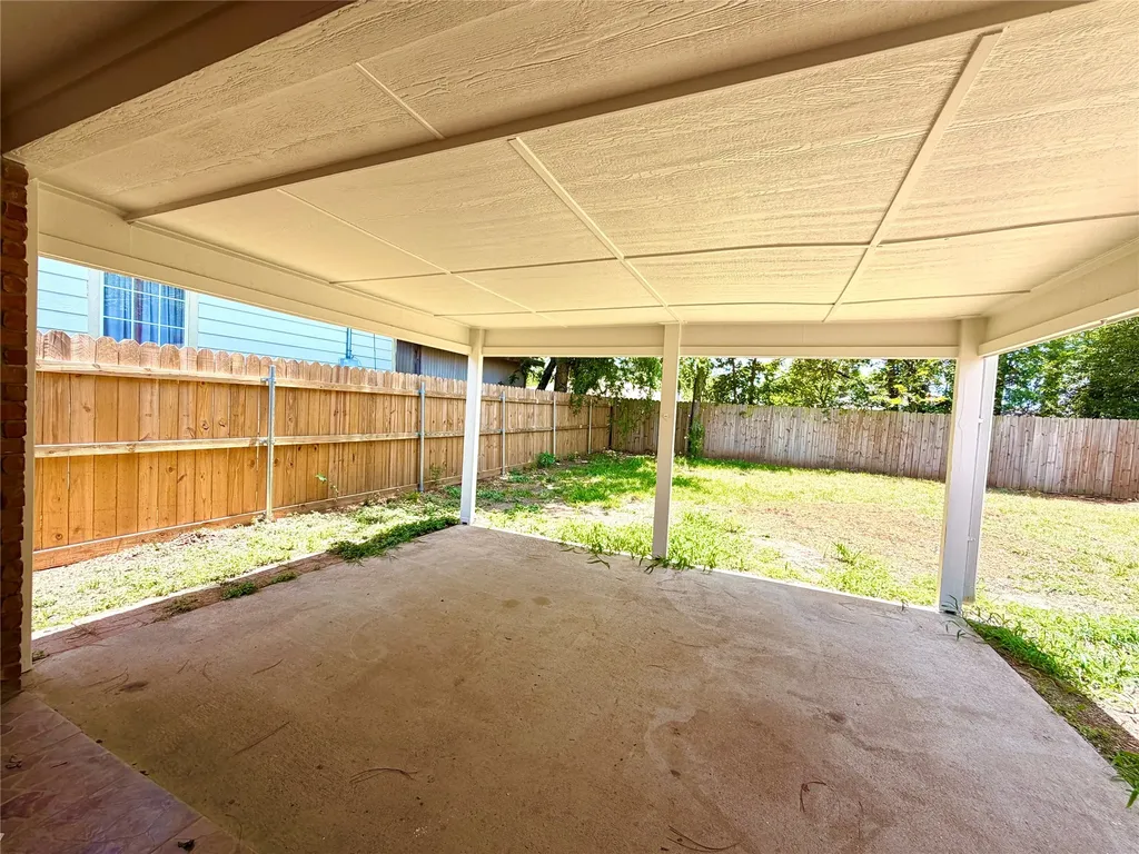 2616 18th Street W Irving TX 75060