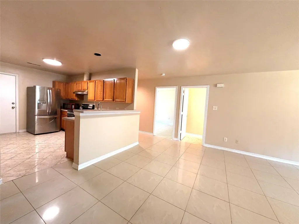 2616 18th Street W Irving TX 75060