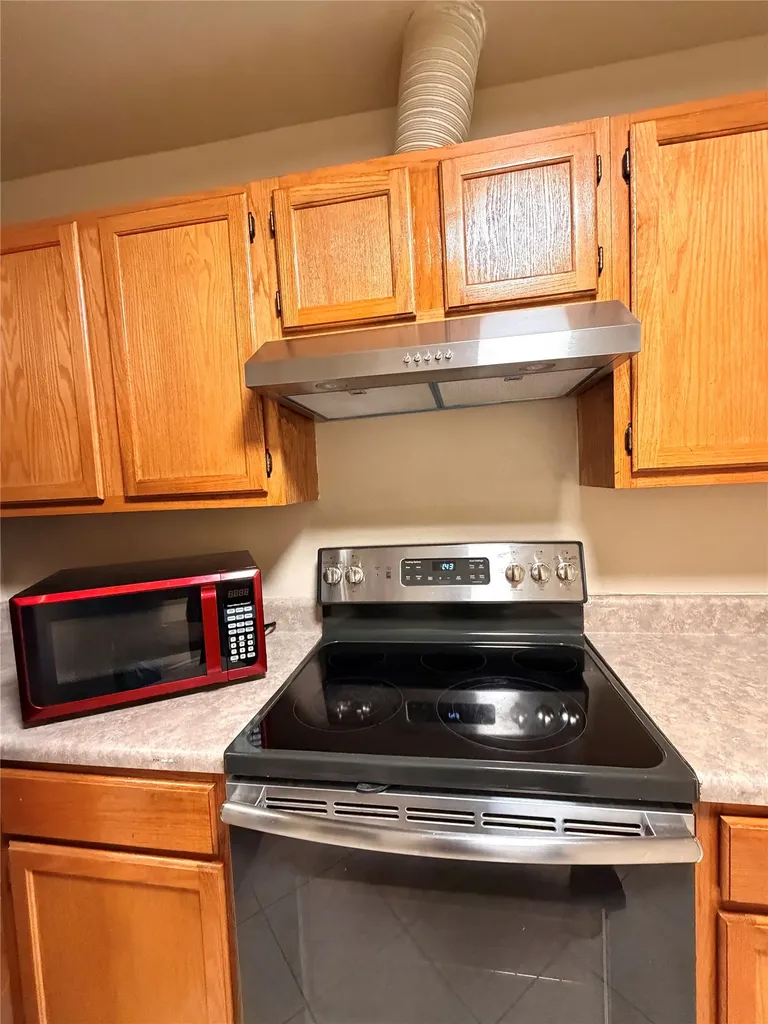 2616 18th Street W Irving TX 75060