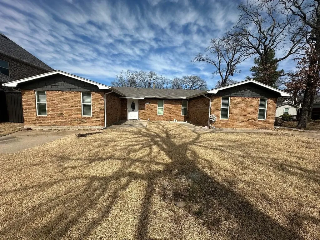 532 Oak Grove Lane Coppell TX 75019