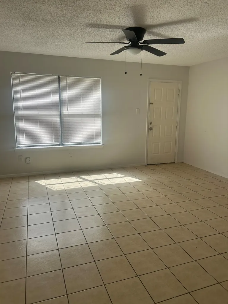 513 S Beverly Street Crowley TX 76036