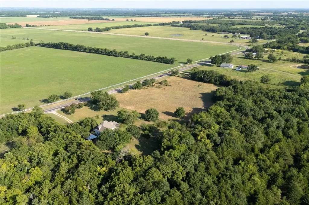 7472 State Hwy78 Bonham TX 75418