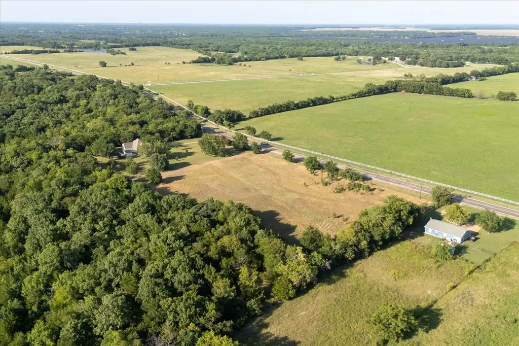 7472 State Hwy78 Bonham TX 75418