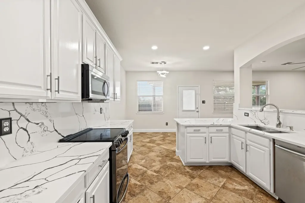 1937 Bradford Pear Square Little Elm TX 75068