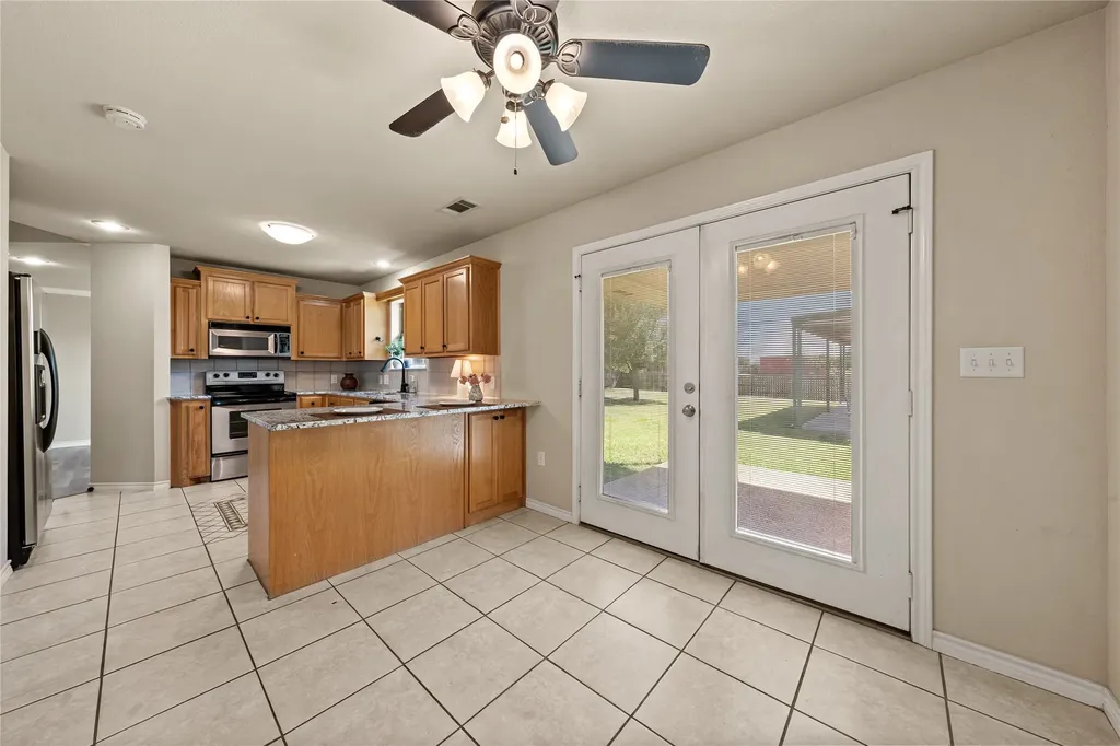 493 Rio Bonito Drive Robinson TX 76706