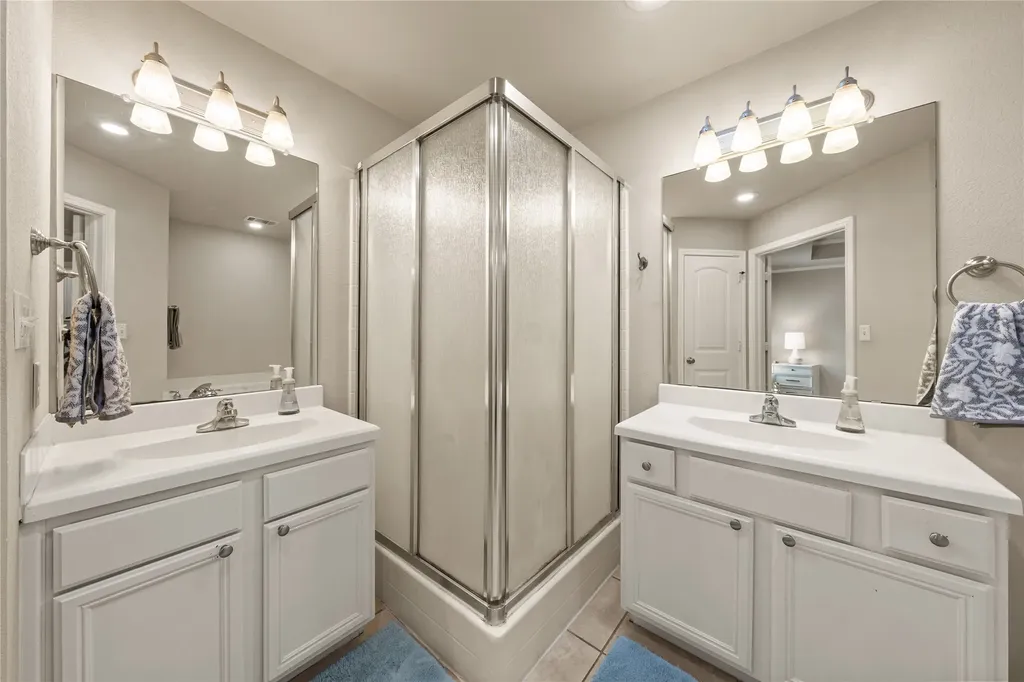 493 Rio Bonito Drive Robinson TX 76706
