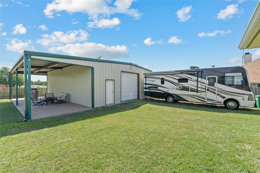 493 Rio Bonito Drive Robinson TX 76706