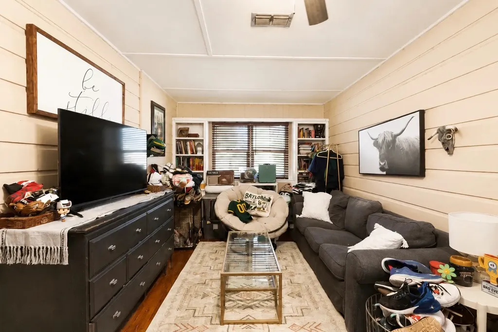 505 Lynda Lane Arlington TX 76010