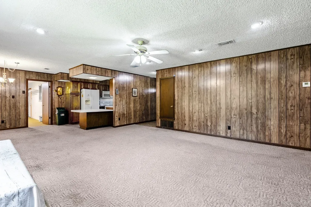450 Rs County Road 4480 Point TX 75472