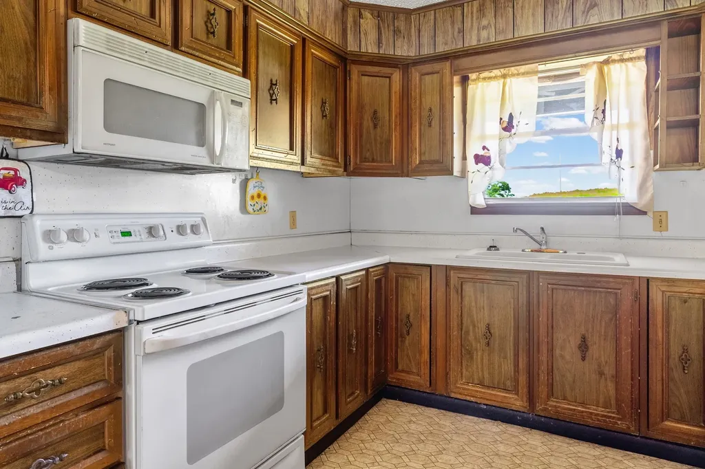 450 Rs County Road 4480 Point TX 75472