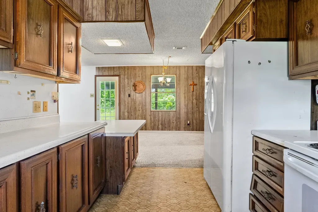 450 Rs County Road 4480 Point TX 75472