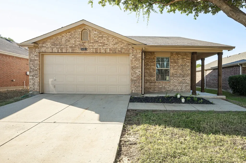 8924 King Ranch Drive Cross Roads TX 76227