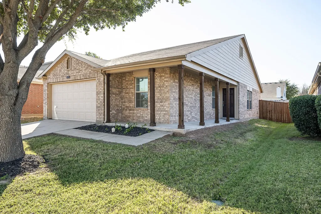 8924 King Ranch Drive Cross Roads TX 76227