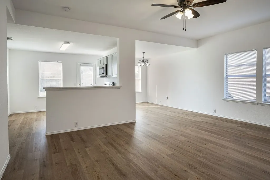 8924 King Ranch Drive Cross Roads TX 76227