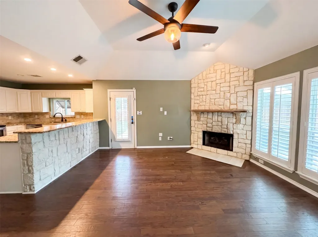 1416 Willow Wood Drive Carrollton TX 75010