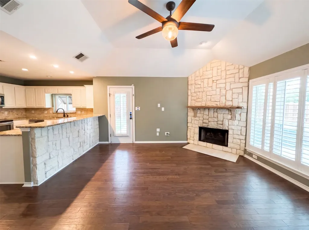 1416 Willow Wood Drive Carrollton TX 75010