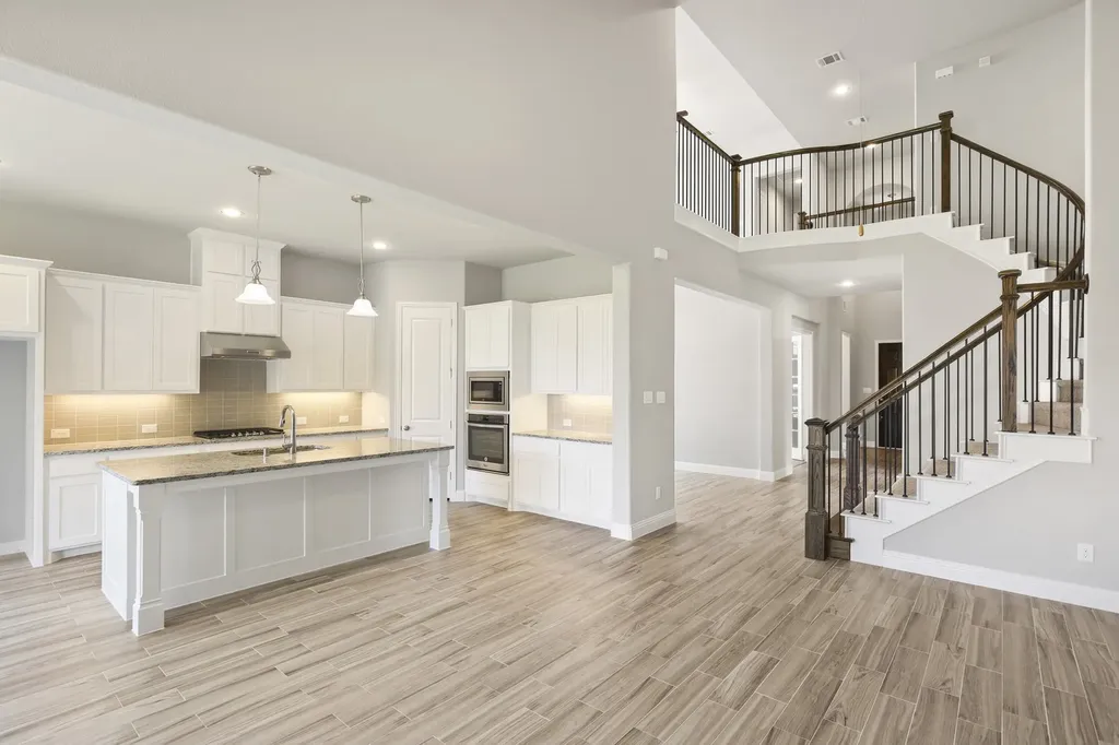 8336 Richmond The Colony TX 75056