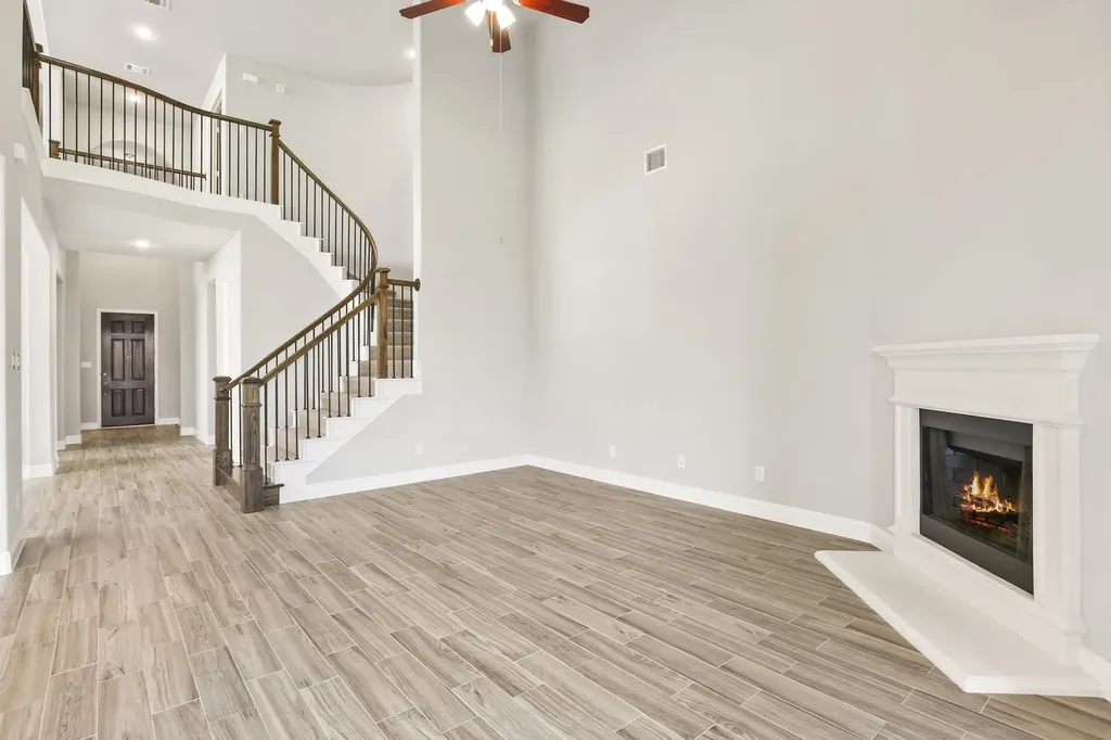 8336 Richmond The Colony TX 75056