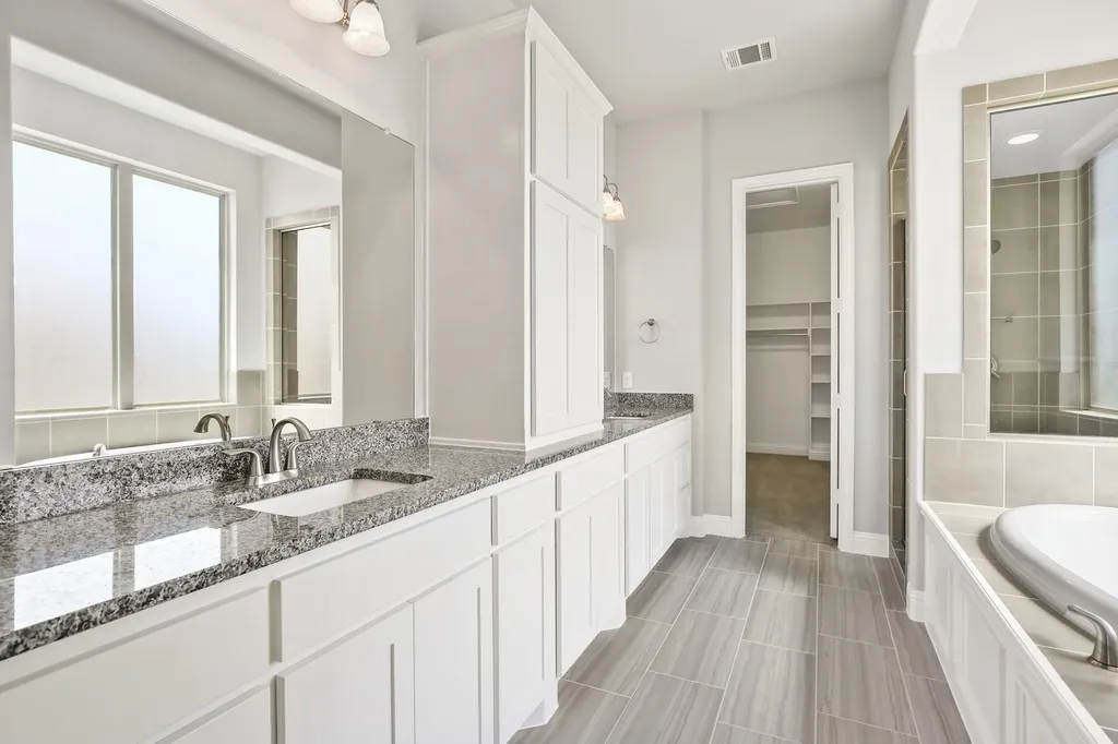 8336 Richmond The Colony TX 75056