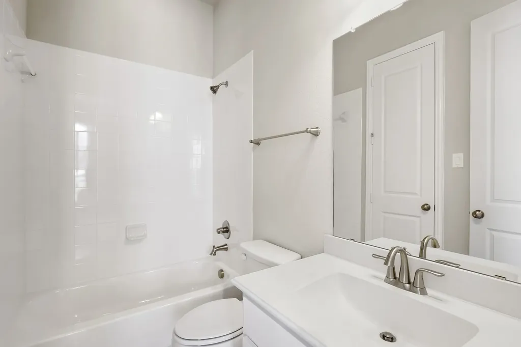 8336 Richmond The Colony TX 75056