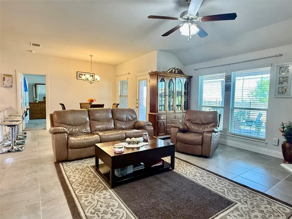 2704 Ainsworth Road Aubrey TX 76227