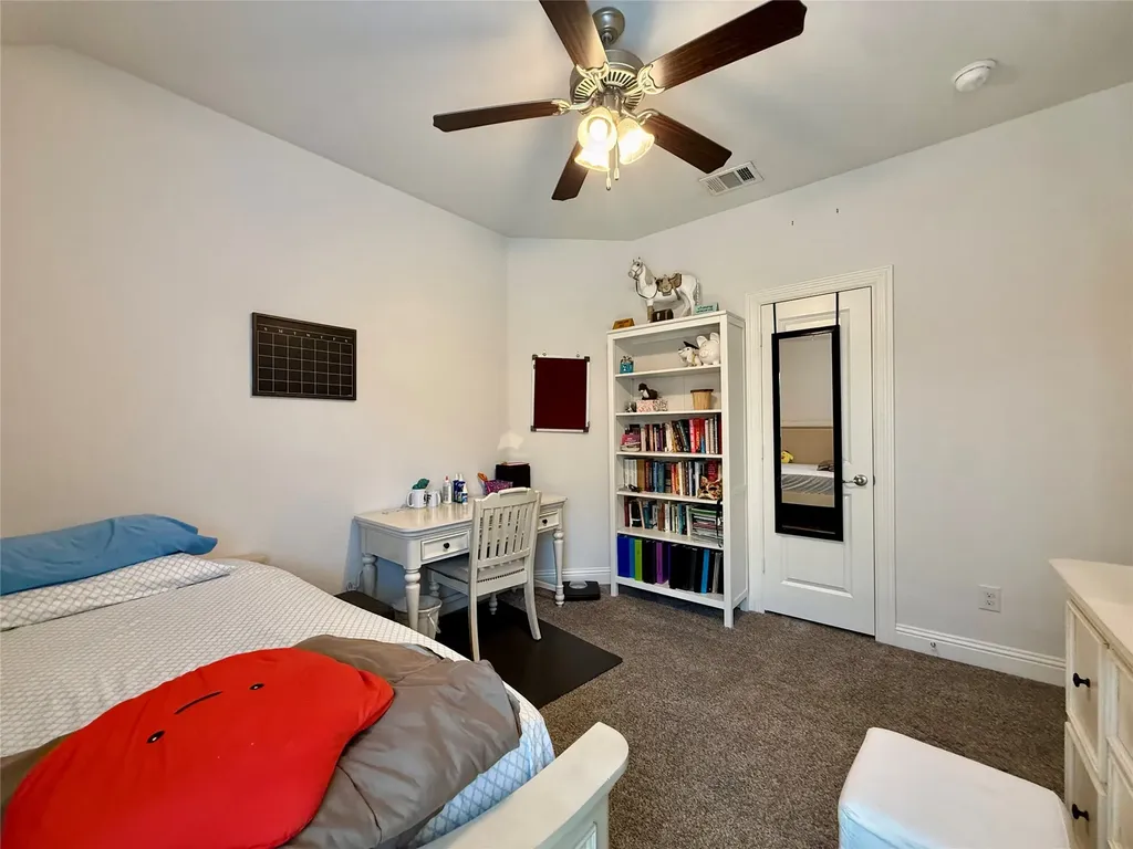 2704 Ainsworth Road Aubrey TX 76227